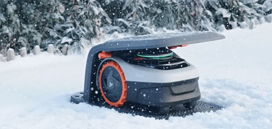 Does the robotic lawnmower's charging station need to be removed in winter? Tips for the winter break