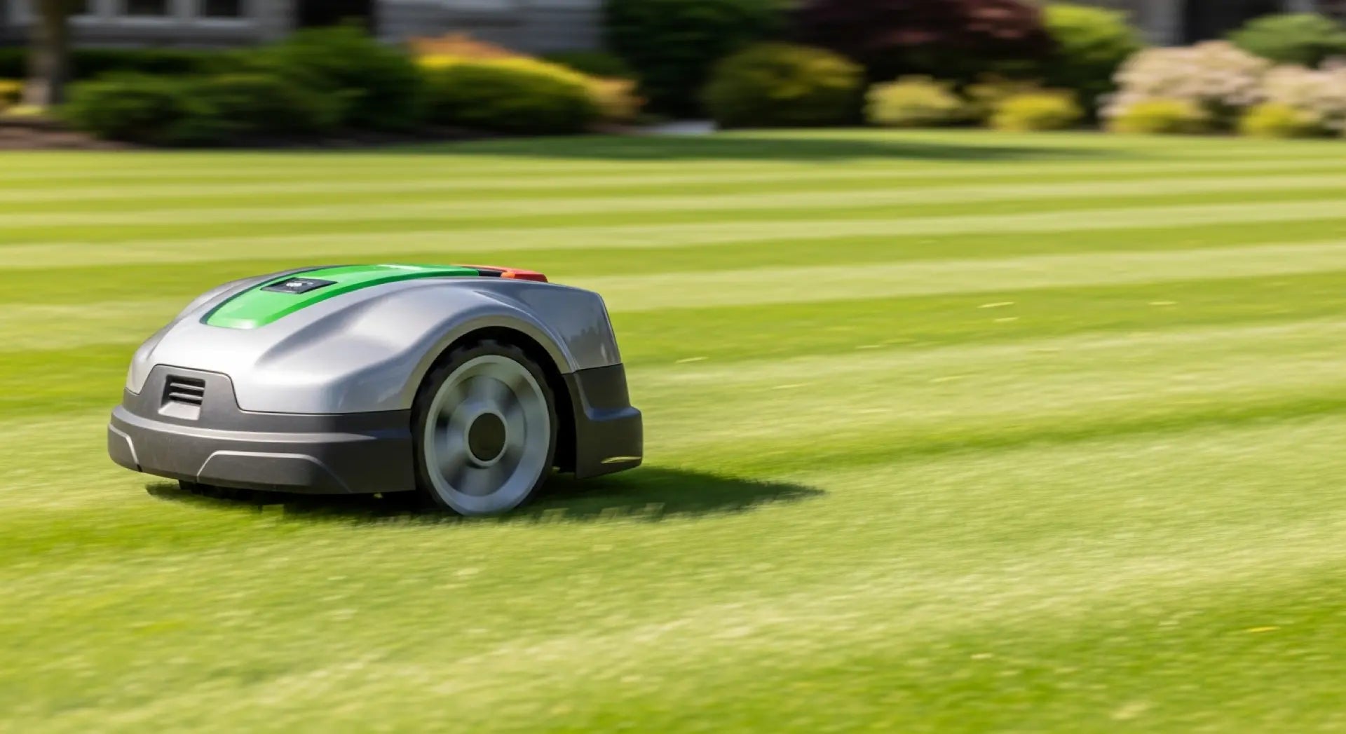 How long does a robotic lawnmower need for 200 square meters? Calculate it easily