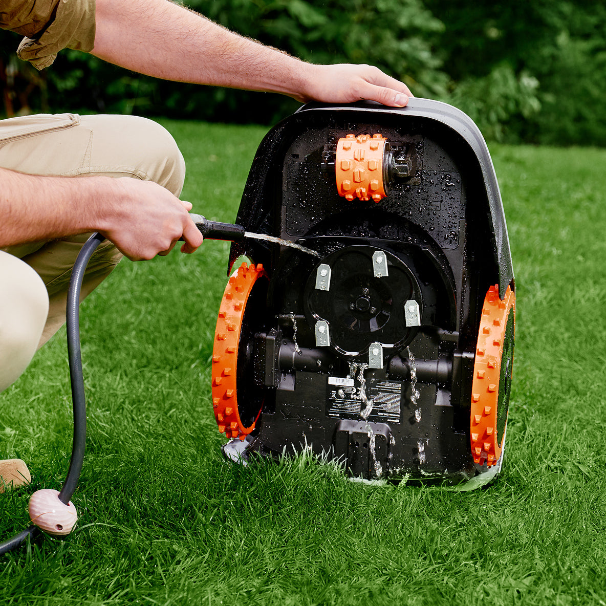 <p>Withstands rain, dust, and dirt. A quick rinse and your mower is ready to get back out there.</p>