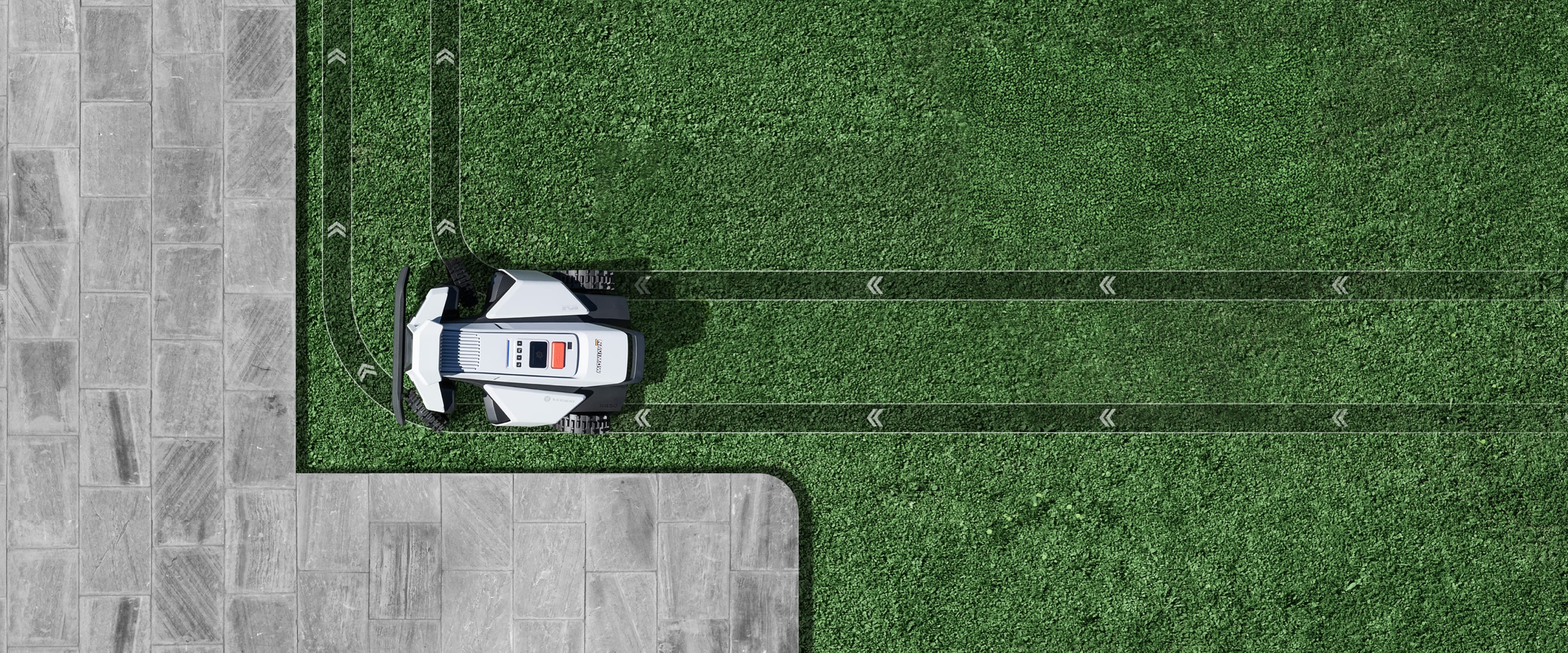 <p>Independent eccentric front-wheel steering enables smooth, flexible turning on all surfaces.</p>