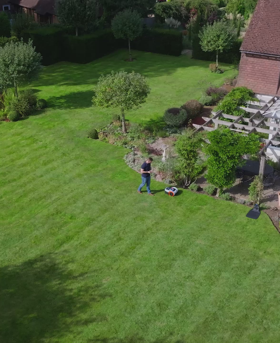 Load video: &lt;p&gt;Discover the perfect spot for your charging dock and antenna base with our advanced antenna location finder. Get tailored recommendations for optimal installation, ensuring a fast, seamless, and surprisingly efficient start to your Navimow lawn care journey.&lt;/p&gt;